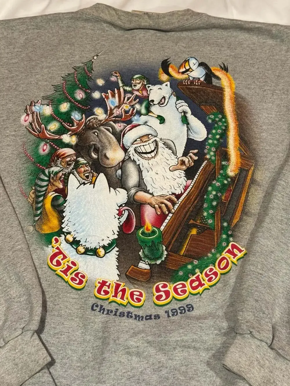 90’s Y2K Vintage 1999 Eskimo Joe's Christmas 'Tis the Season